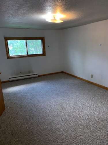 S Bed 333 Niagara St 21