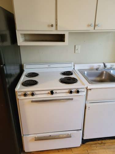 S Bed 827 Cherry St, Oshkosh, WI 54901 8