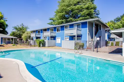 2023-01/CAL-STATE-CHICO-Apartment-Building-12946199.webp