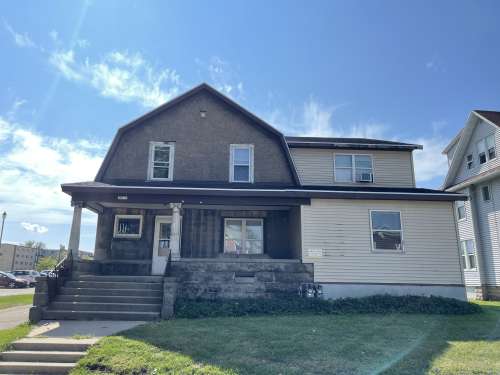 S Bed 819 / 819A John Ave 2