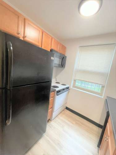 S Bed 5710 Phillips Ave 31