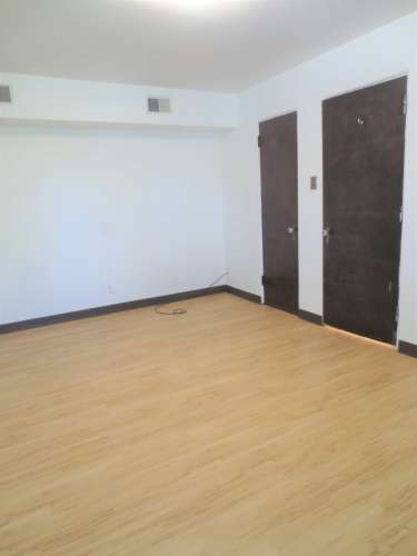 S Bed 5710 Phillips Ave 60