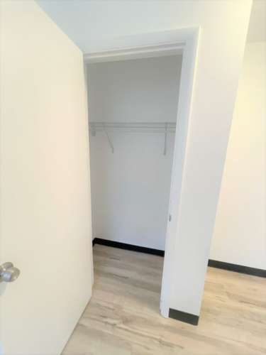 S Bed 5710 Phillips Ave 38