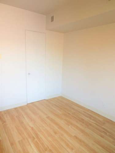 S Bed 5710 Phillips Ave 80