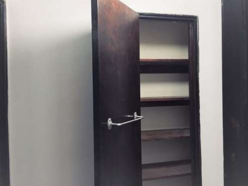 S Bed 5710 Phillips Ave 25