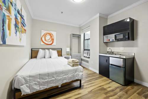 S Bed Studios 99 3