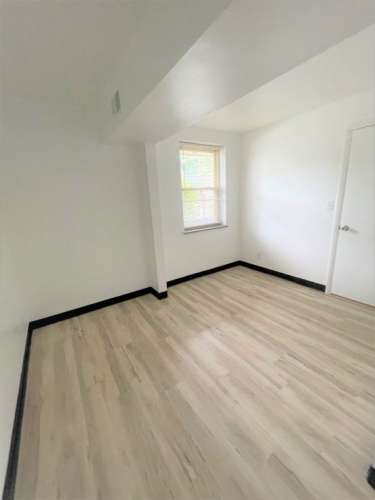 S Bed 5710 Phillips Ave 42