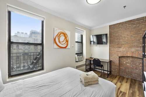 S Bed Studios 99 13