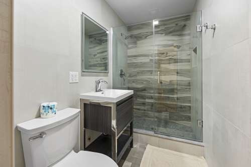 S Bed Studios 99 37