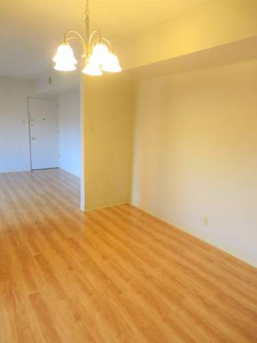 S Bed 5710 Phillips Ave 75