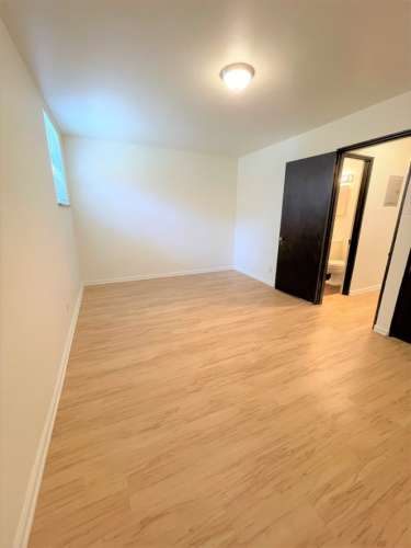 S Bed 5710 Phillips Ave 7