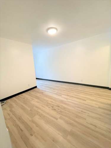 S Bed 5710 Phillips Ave 30