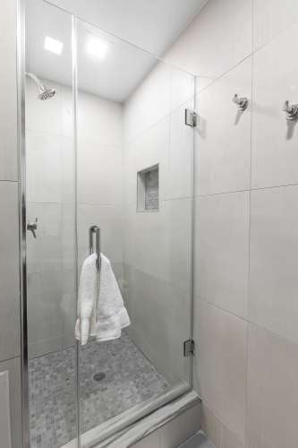 S Bed Studios 99 42