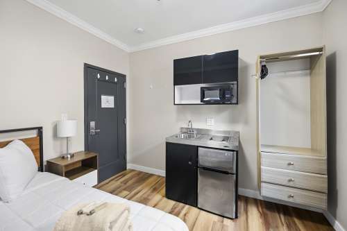 S Bed Studios 99 54