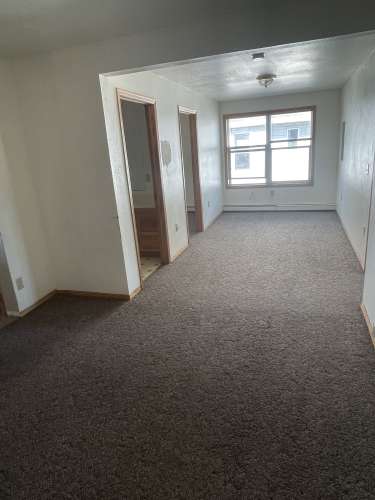 S Bed 819 / 819A John Ave 15