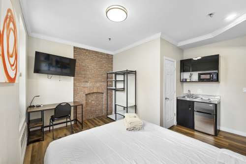 S Bed Studios 99 17