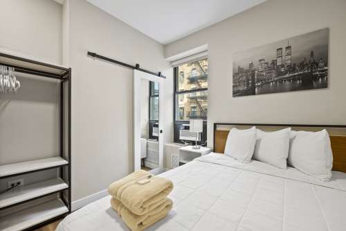 S Bed Studios 99 35