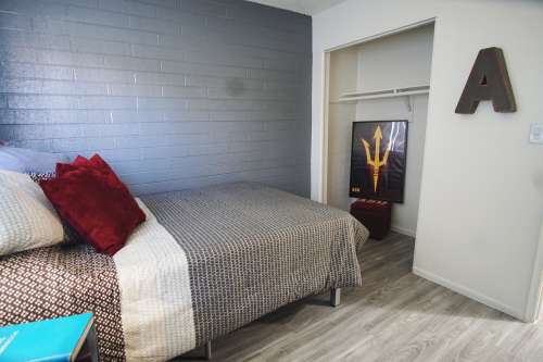 S Bed University Pointe Apartments 37