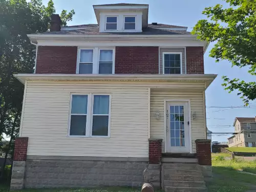 FROSTBURG-STATE-Apartment-Building-14286126.webp