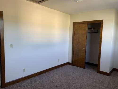 S Bed 410 2nd Ave 9