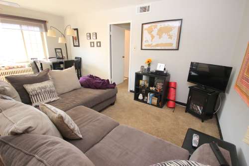 S Bed Regency Court Apartments 8