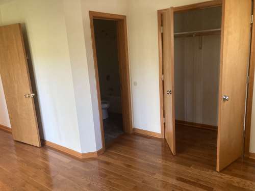 S Bed 13-17 East Stewart Road 10