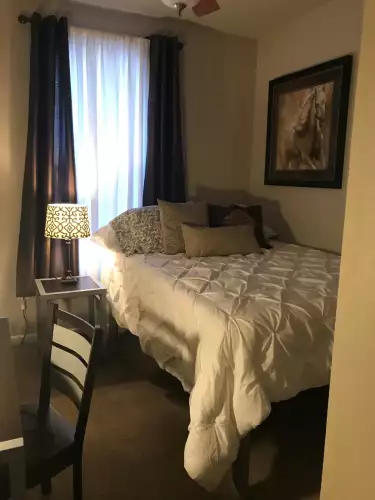 S Bed West Campus Lofts 30