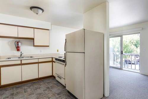 S Bed Campus Apartments 14