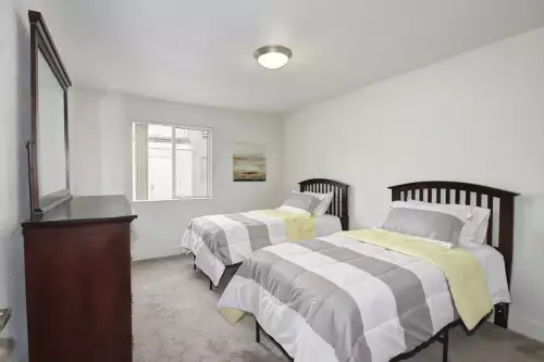 S Bed Glacier Point Apartments 13
