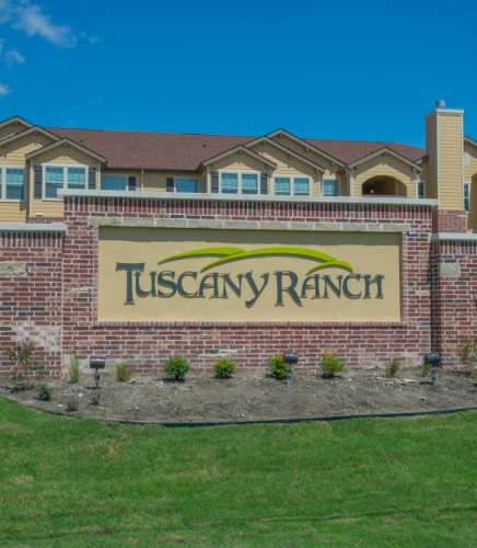 S Bed Tuscany Ranch Apartments 12
