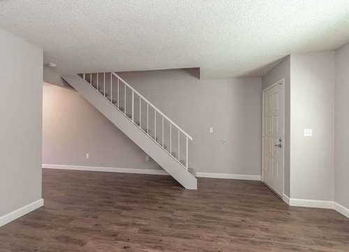 S Bed Westwood Apartments 17
