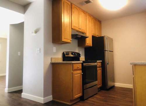 S Bed Westwood Apartments 6