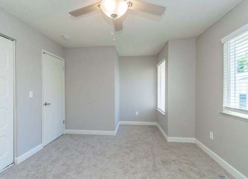 S Bed Westwood Apartments 31