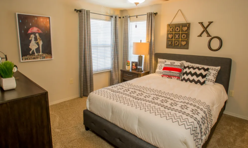 S Bed Tuscany Ranch Apartments 23