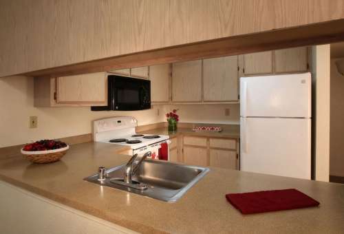 S Bed Aspen Village Apartments 4