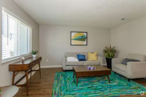 S Bed Westwood Apartments 14