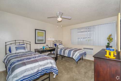 S Bed J Street Apartments 7