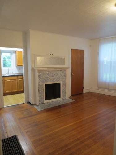 S Bed 5704 Darlington Road 42