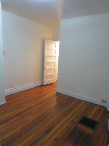 S Bed 5704 Darlington Road 36