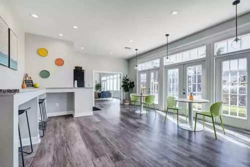 S Bed The Grove at San Marcos 16