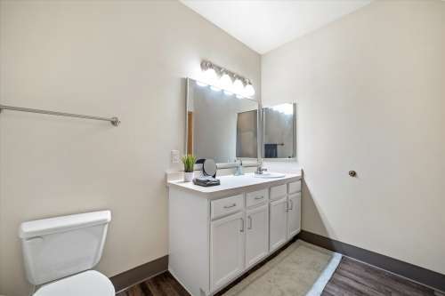 S Bed Park at 1824 Student Apartments 10