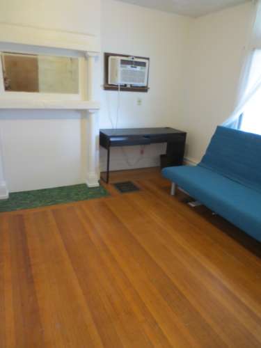 S Bed 5704 Darlington Road 29