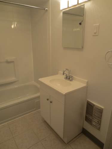 S Bed 5704 Darlington Road 26