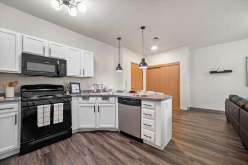 S Bed Park at 1824 Student Apartments 4