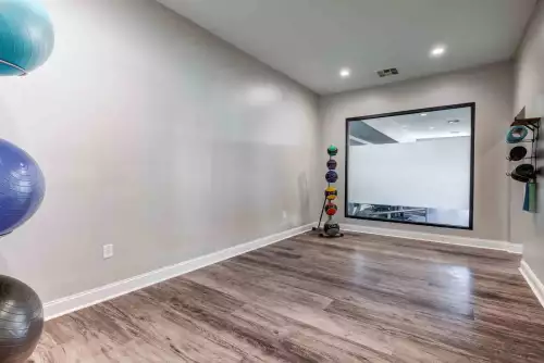 S Bed The Grove at San Marcos 12