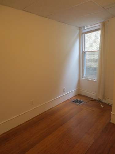 S Bed 5704 Darlington Road 37