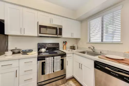 S Bed Silverstone Apartments 1