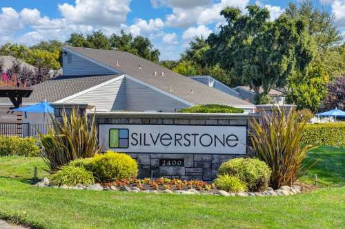 S Bed Silverstone Apartments 59