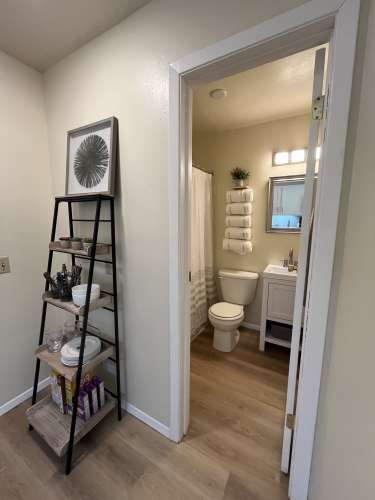 S Bed Courtside Apartments 12