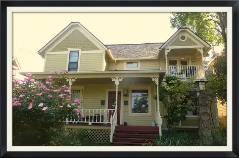 2024-07/SOUTHERN-OREGON-Apartment-Building-15360706.webp